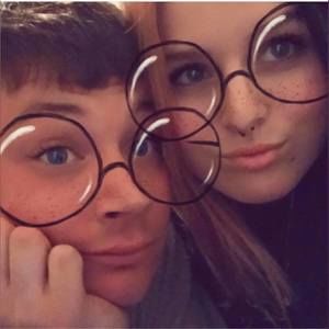 Meet your Posher, Cameron